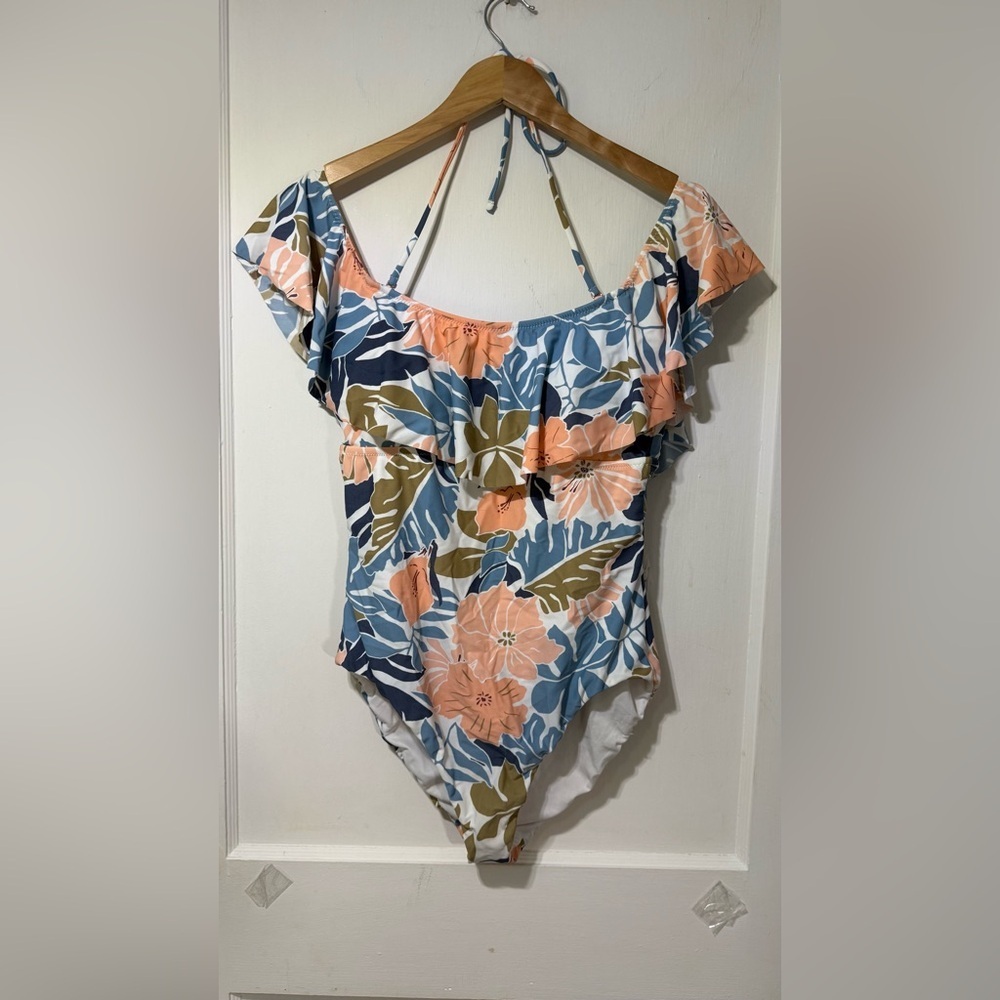 Raisins Floral Ruffle One-Piece Swimsuit - Picture 3 of 7
